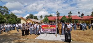 HUT Polwan Ke-71, Kasat Lantas Pimpin Polwan ” Goes to School” di SMK 1 Selayar