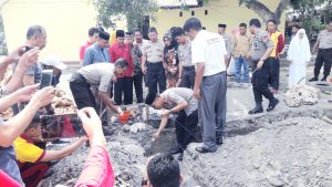 AKBP. Syamsu Ridwan.S.IK, Letakkan Batu Pertama Pembangunan Mushollah di Polsek Ujung Loe