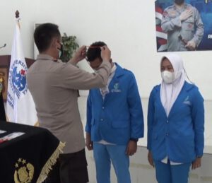 Polres Metro Bekasi Gandeng Mahasiswa Sebagai Relawan Vaksinator Covid-19