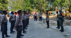 Personel Gabungan TNI-POLRI Laksanakan Pengamanan di Keraton Kasepuhan Cirebon
