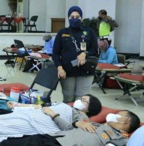 Peringatan Hari Pers, Polda Sumbar Gelar Bakti Sosial Donor Darah 1 IMG 20220330 174145