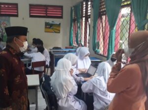 Saifudaullah Pantau Anak Sekolah Yang Belum Masuk SMP