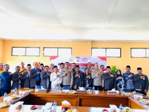 Serap Aspirasi Masyarakat, Kapolres Pandeglang Gelar Jumat Curhat dengan FKUB 1 IMG 20230210 WA0025